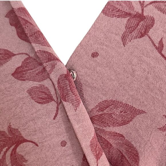 Olivia & Martin, Large, Pink Floral Faux Wrap Style Deep V Neck Blouse - Picture 7 of 8